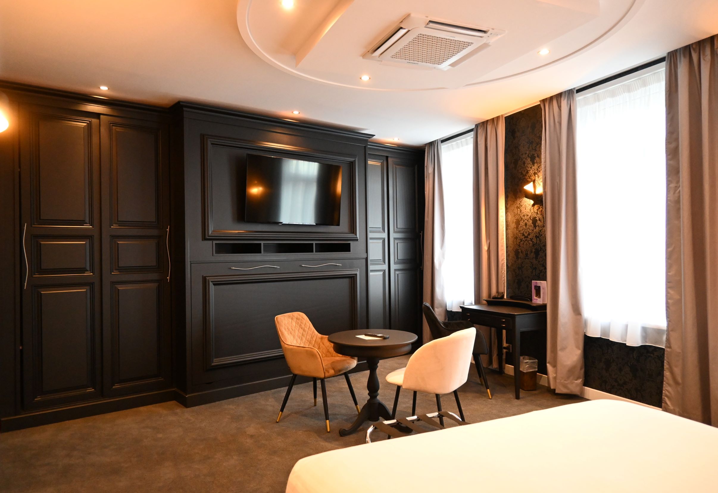 Hotel Borel 61/75