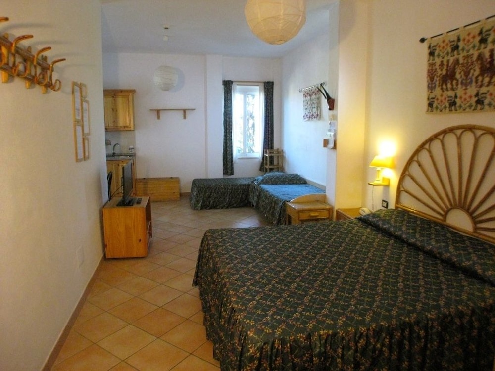 Aparthotel Domus De Janas Sul Mare 30/50