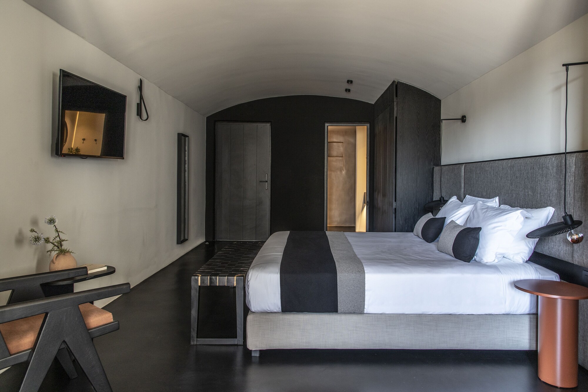 SECRET, INFINITY, SUITE, HOT TUB