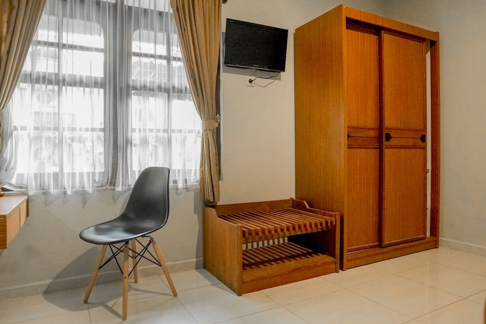 Airlangga Hotel 48/62