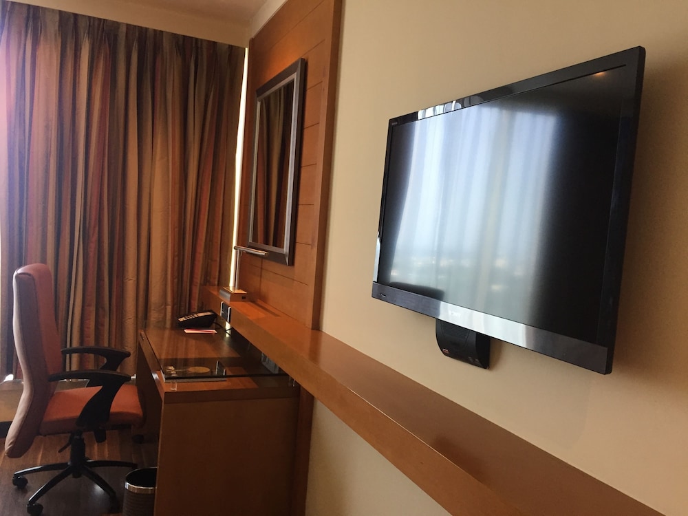Vivanta Coimbatore 65/69