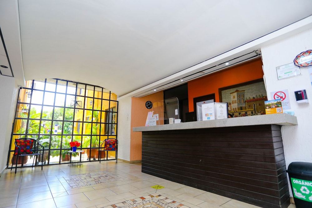 Hacienda Cancun Hotel 8/50