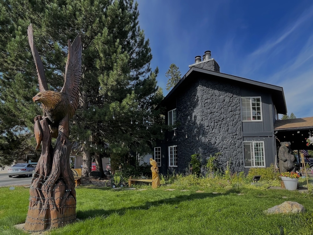 Chalet Motel Whitefish 64/64