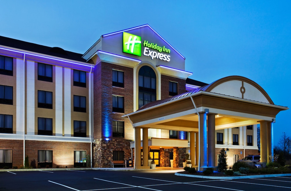 Holiday Inn Express Johnson City 3/48