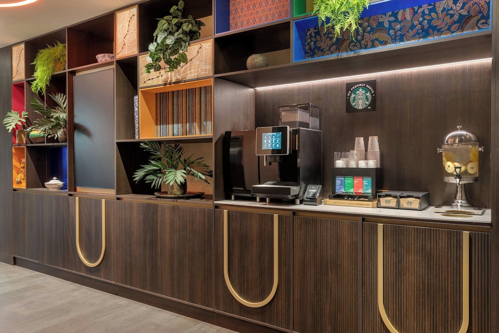 Corendon Amsterdam New-West, a Tribute Portfolio Hotel 10/69
