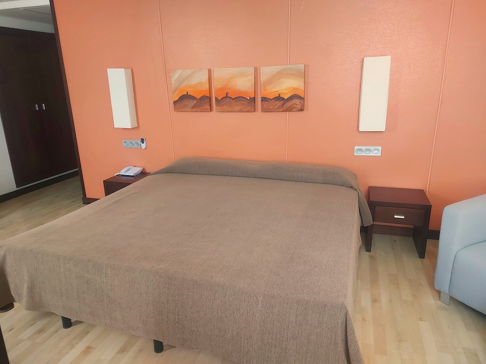 Hotel Puerta de Ocana 11/32