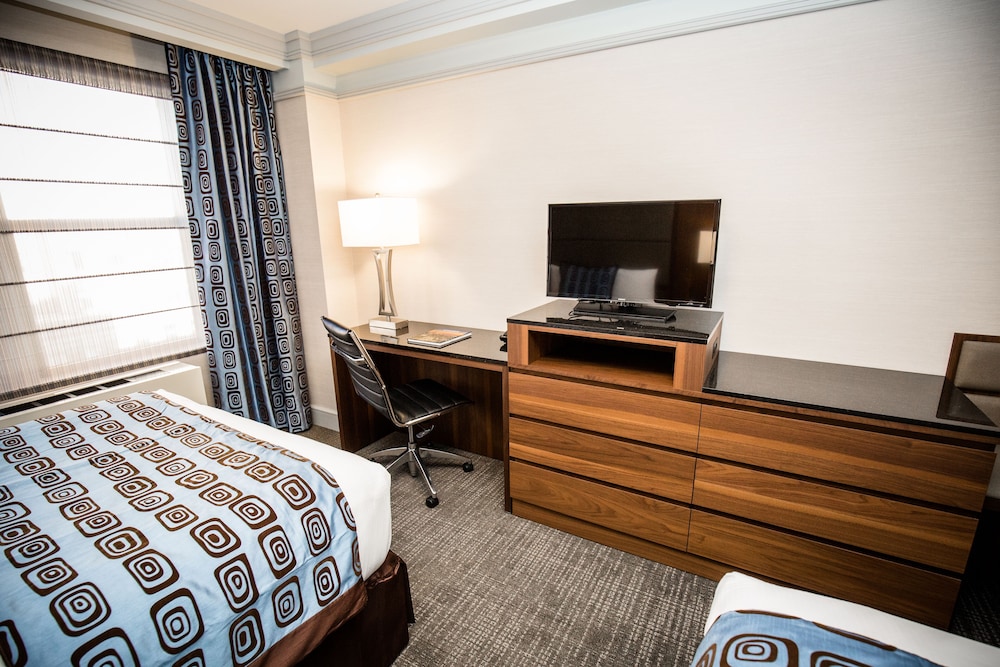 The Belvedere Hotel 15/45