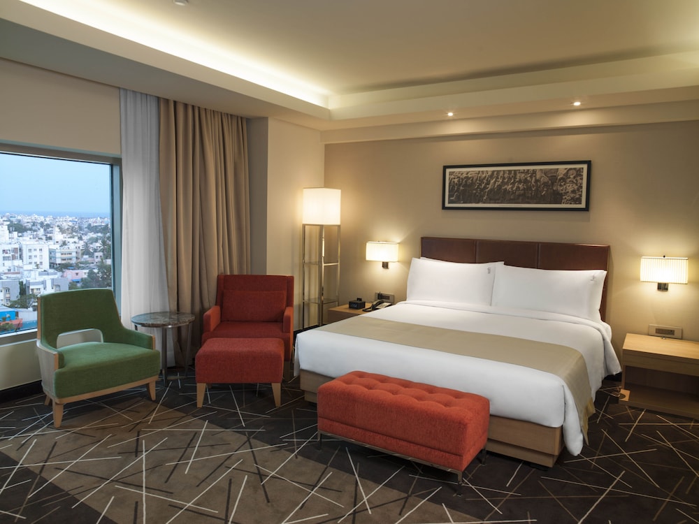 HOLIDAY INN CHENNAI OMR IT EXPRESSWAY 16/76