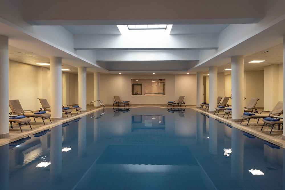 swimming pool spa