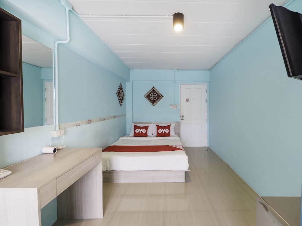 OYO 983 The Private Hotel 17/38