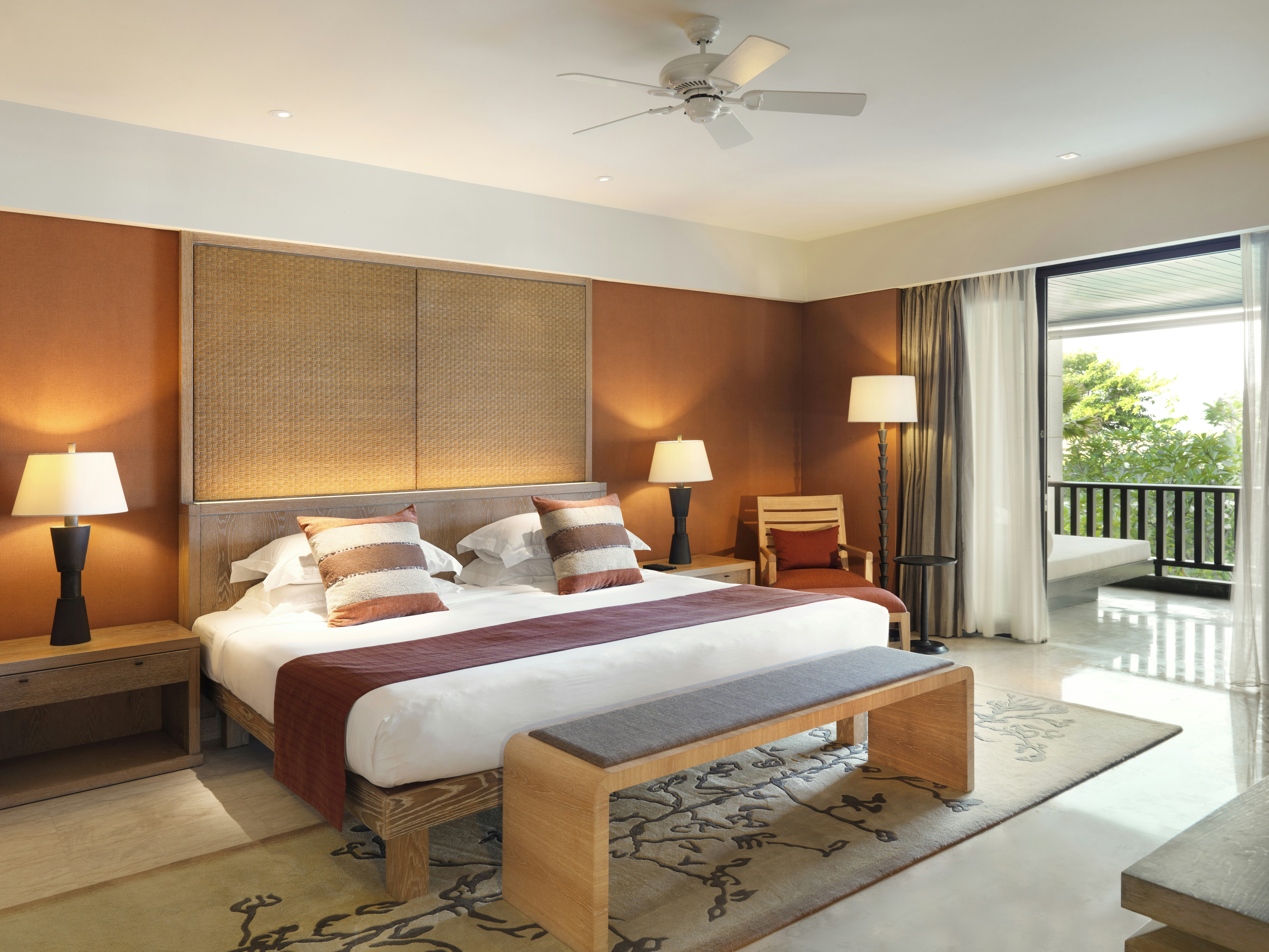 Conrad, Suite, King Bed، Conrad Bali 2/5