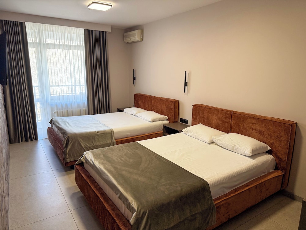 STANDARD, TWIN BEDS