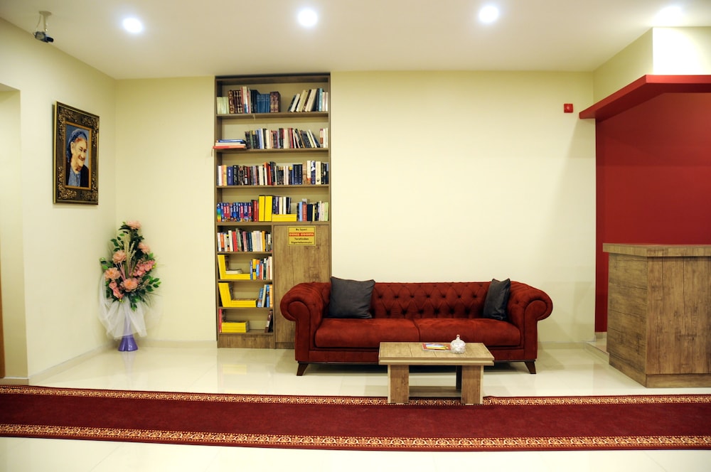 Tehran Boutique Hotel 31/48