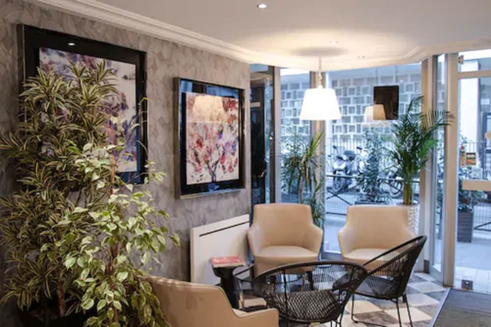 Marena Hotel 57/75