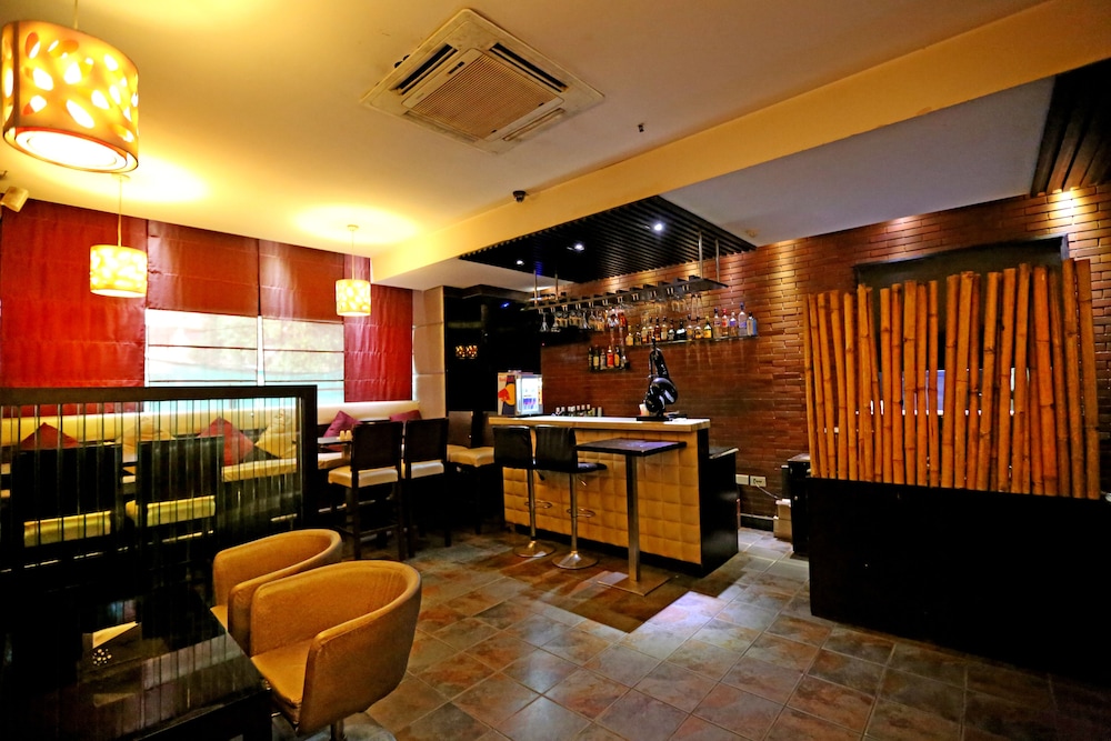 Hotel Oyster 4/35