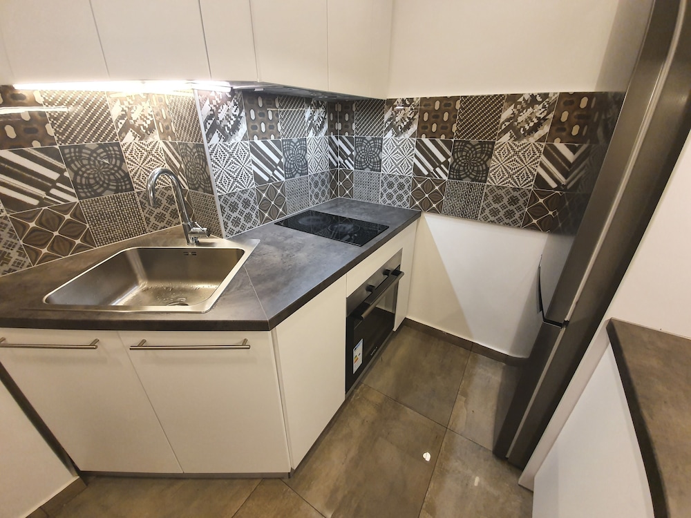Premium Crown Suites 30/47