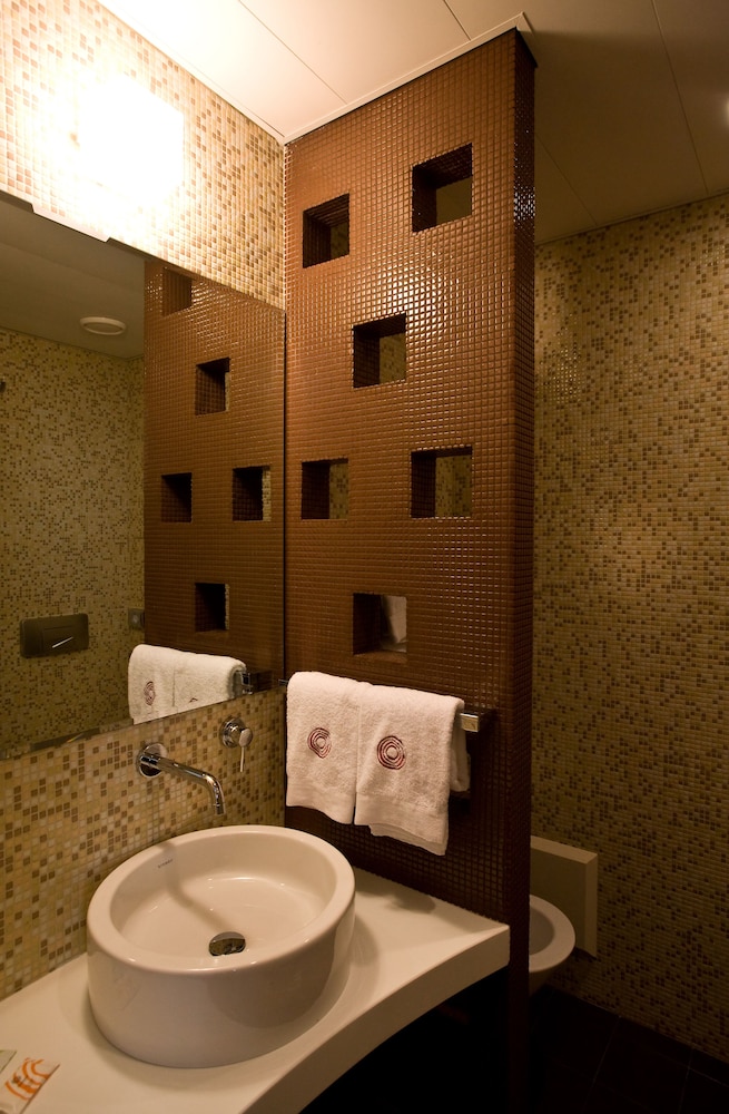 Eos Hotel 40/72
