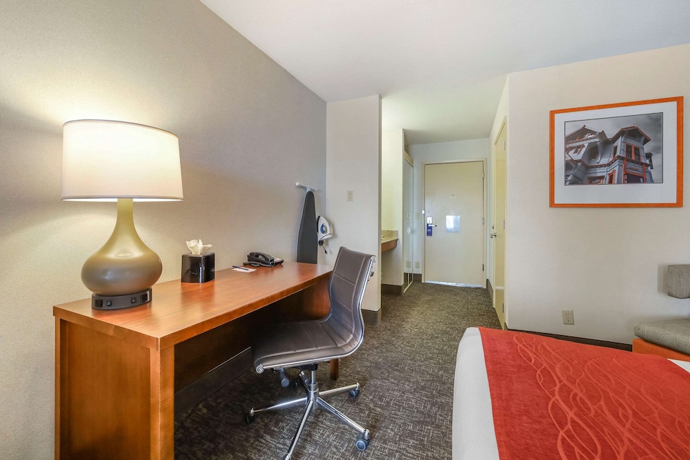Comfort Inn Humboldt Bay 36/37