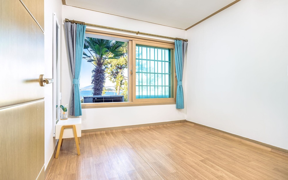 Hanulbora Pension 20/50