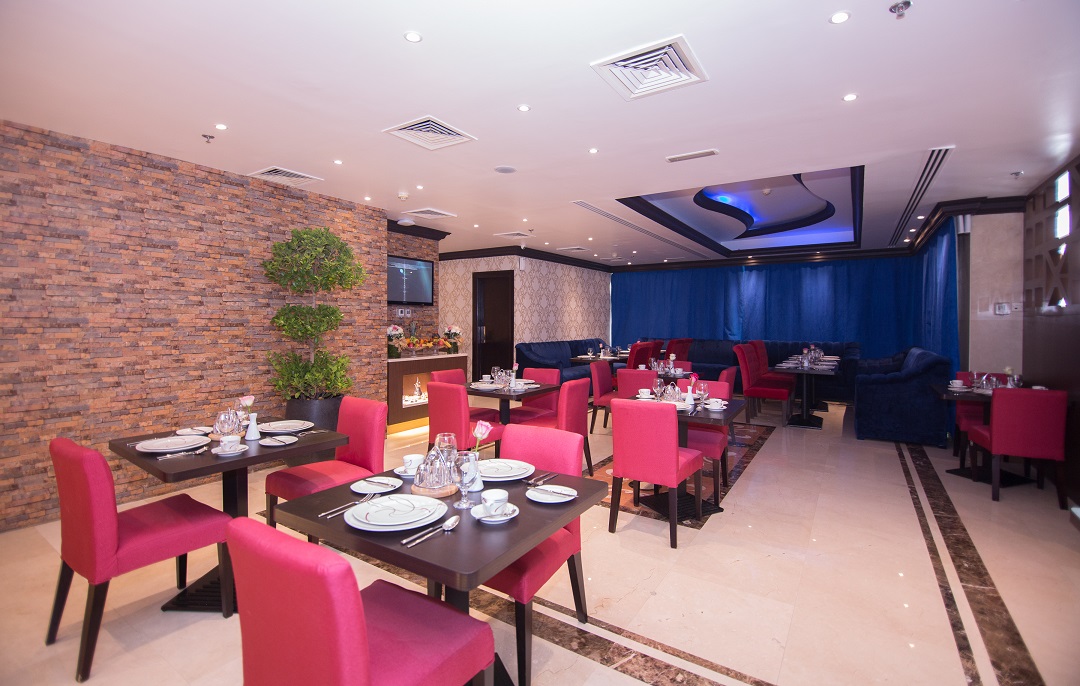 restaurant cafeteria