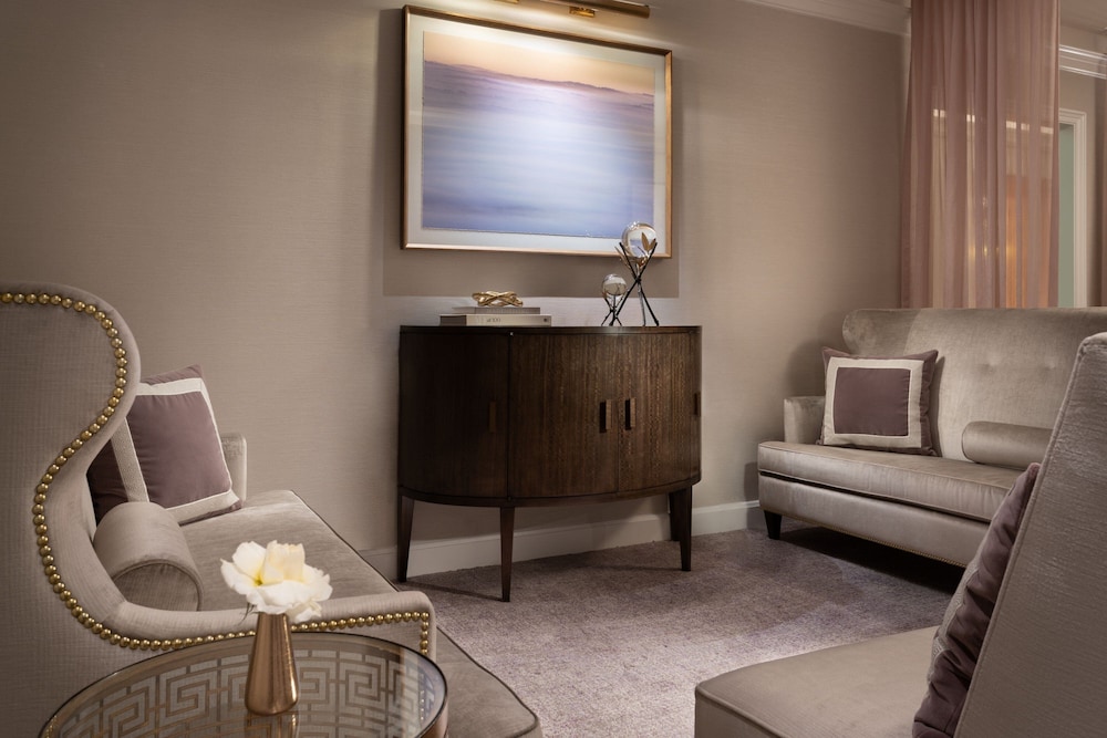 The Ritz-Carlton, Dallas 24/48