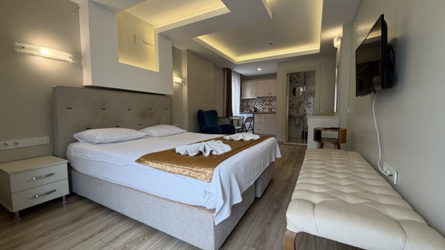 Arya Hotel 25/68