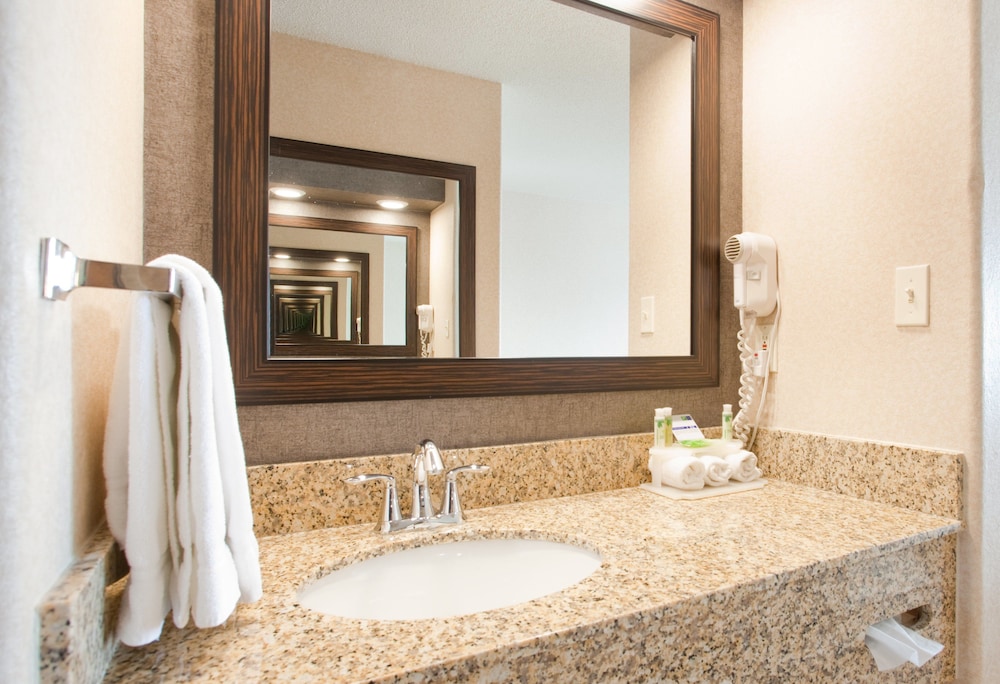 Holiday Inn Express Hotel Suites Beatrice 21/76