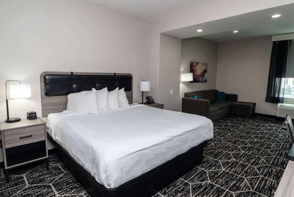 La Quinta Inn & Suites by Wyndham Corpus Christi Southeast 21/56