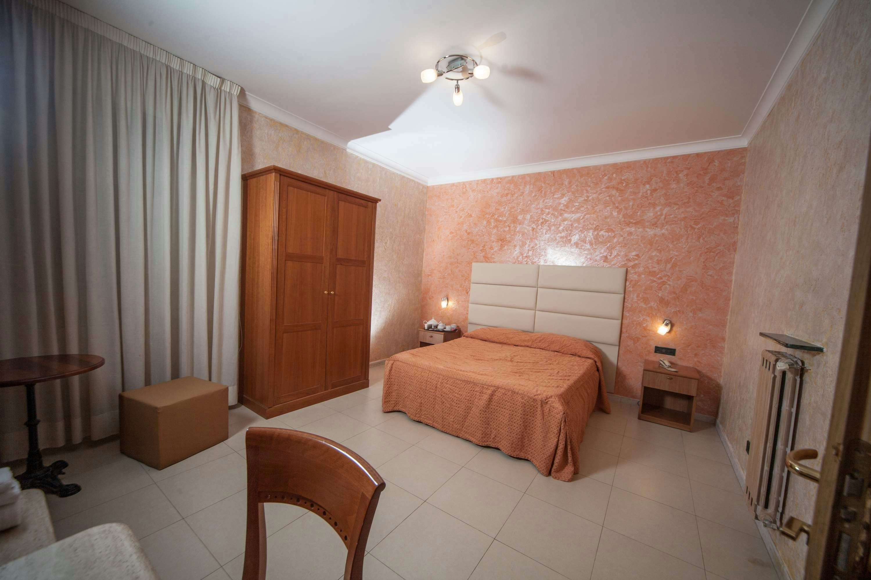 Hotel La Pace 36/59