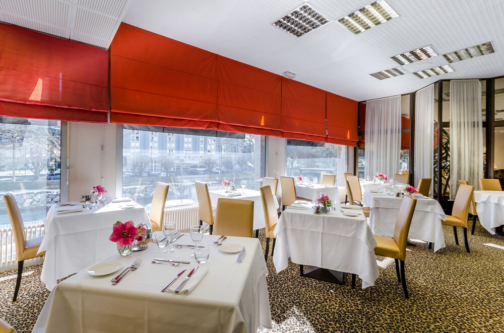 restaurant-cafeteria