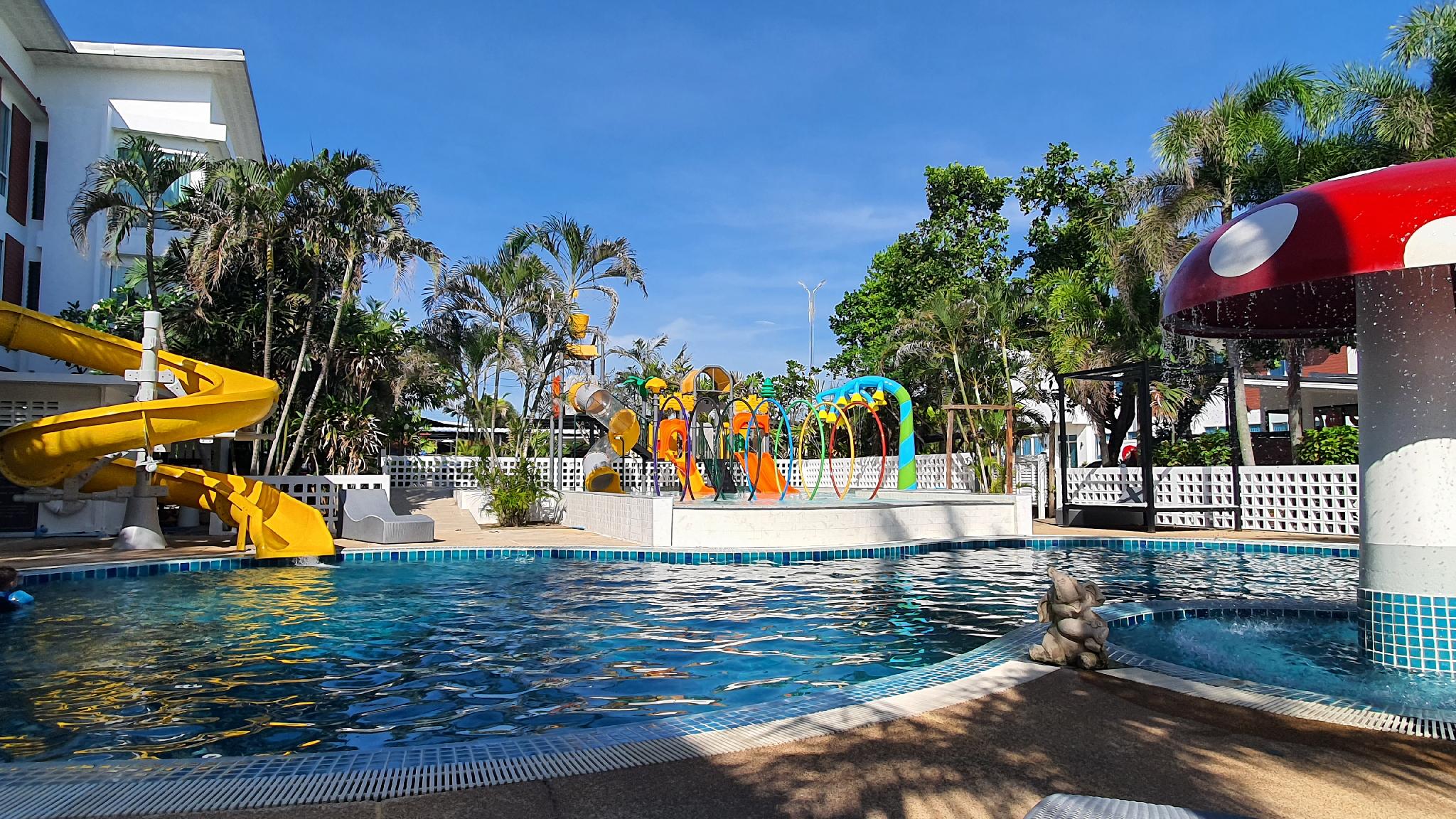 Rattana Pura Beach Resort 28/54