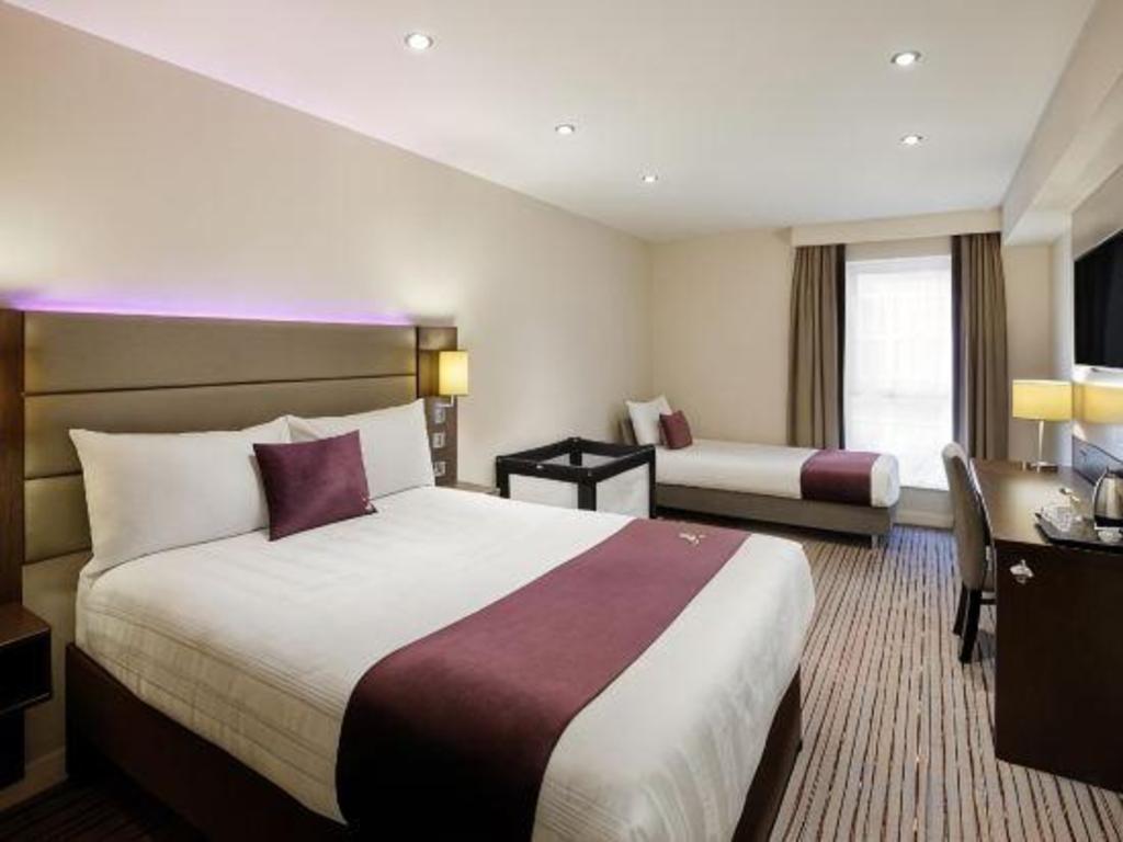 Premier Inn Salisbury South Milford Hotel 9/21