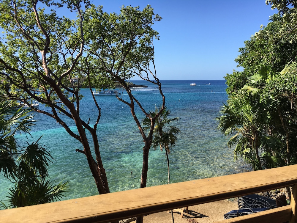 Half Moon Resort - Adults Only photo3