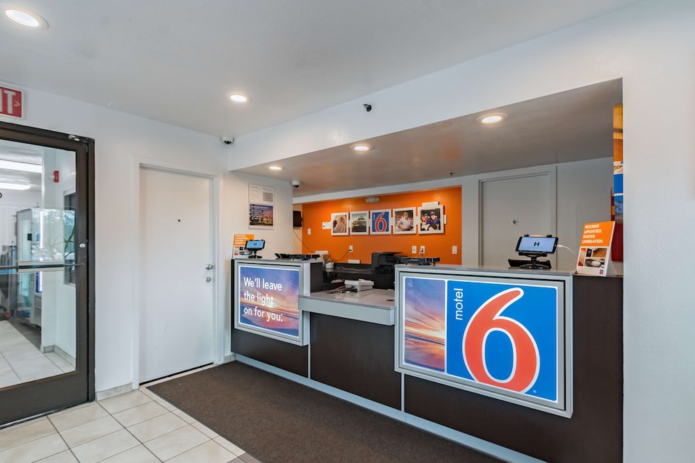 Motel6 Ft. Pierce, FL 9/60
