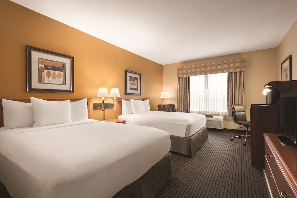 Country Inn & Suites By Radisson, Elk Grove Village/Itasca 9/30