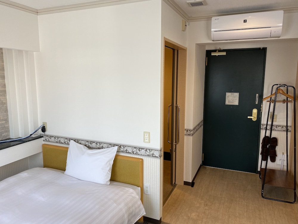 Toyoko Inn Okayama-eki Nishiguchi-migi 14/61