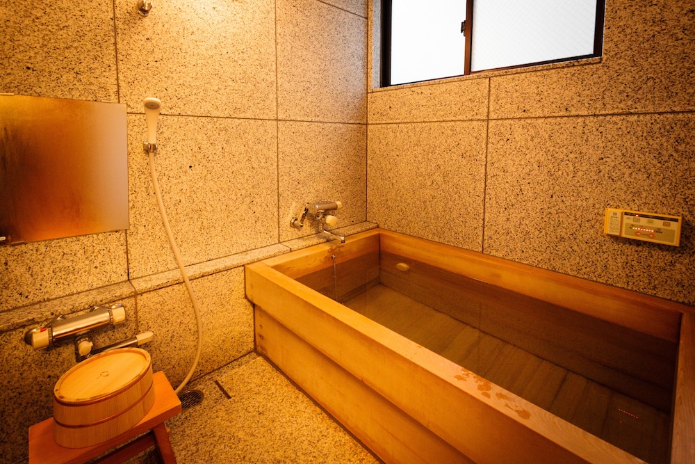 Kyoto Ryokan The KINOE 16/34