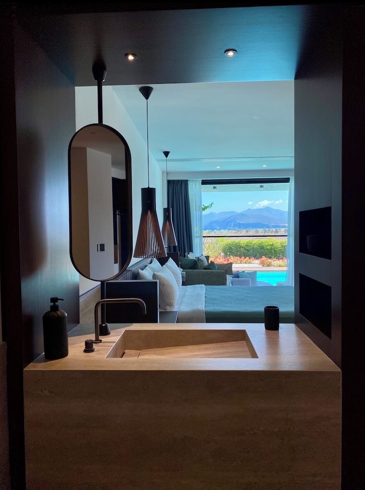 THALATTA SEASIDE HOTEL 23/73