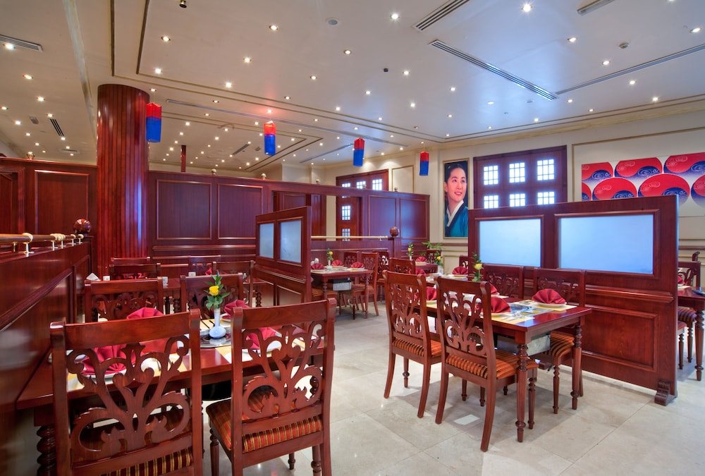 restaurant cafeteria