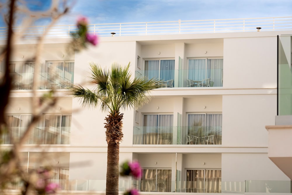 Hotel Capricho 5/60