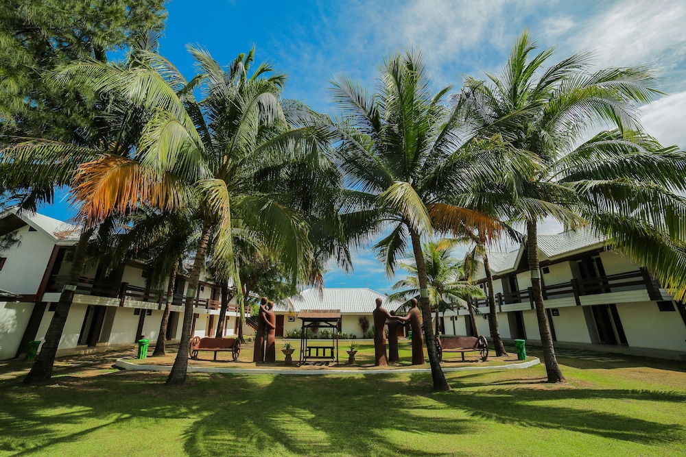 Bataan White Corals Beach Resort 40/42