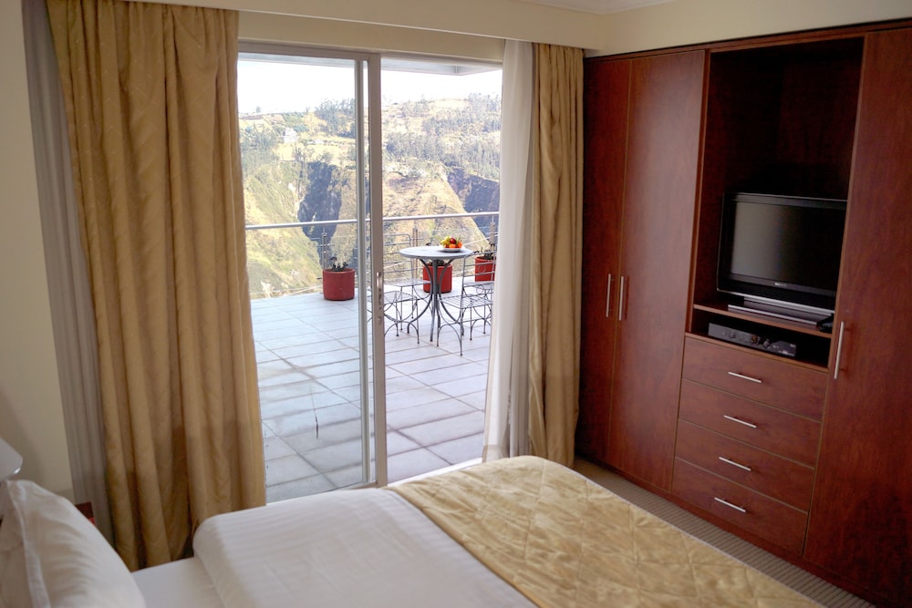 Stubel Suites and Cafe 15/69