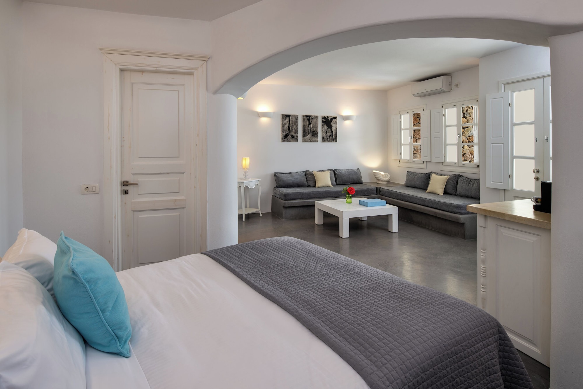 Suite, Queen Bed, Garden View, Outdoor Jetted Tub
