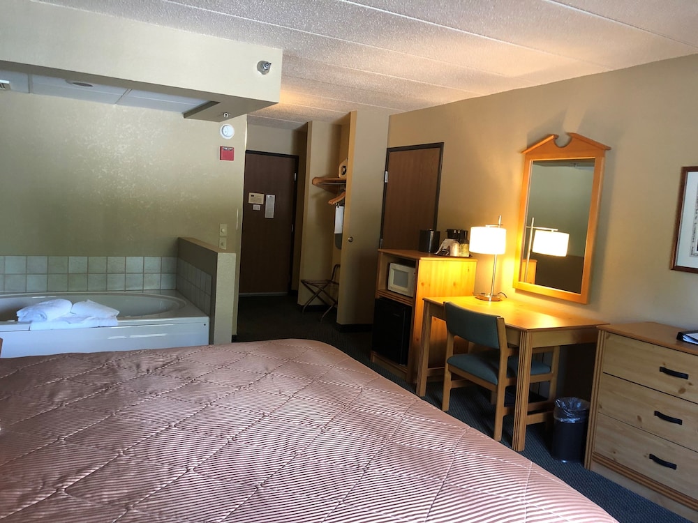 Boarders Inn & Suites by Cobblestone Hotels - Fayette 22/50