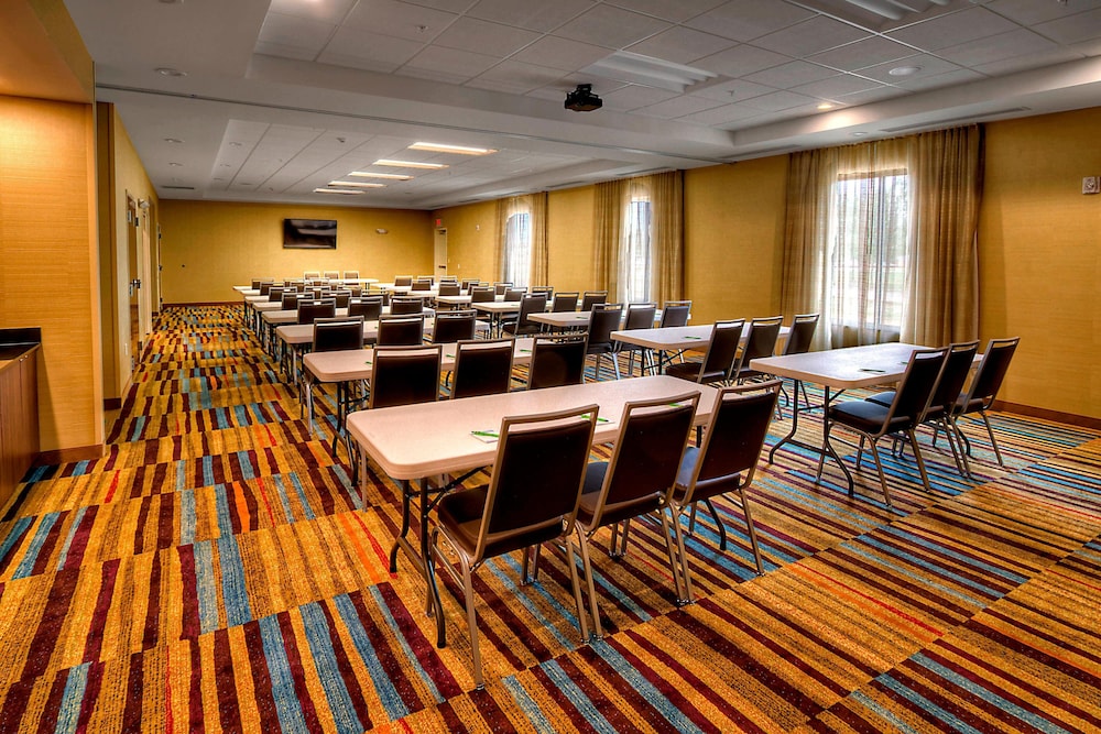Fairfield Inn And Suites Oklahoma City Yukon 42/52
