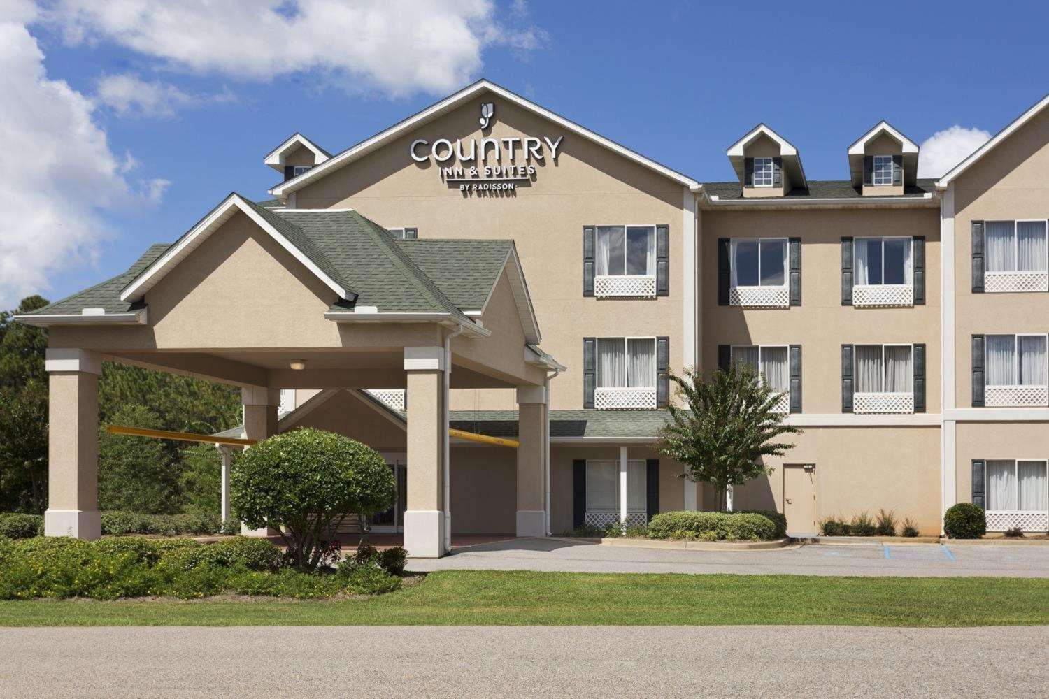Country Inn & Suites by Radisson, Saraland, AL 1/8