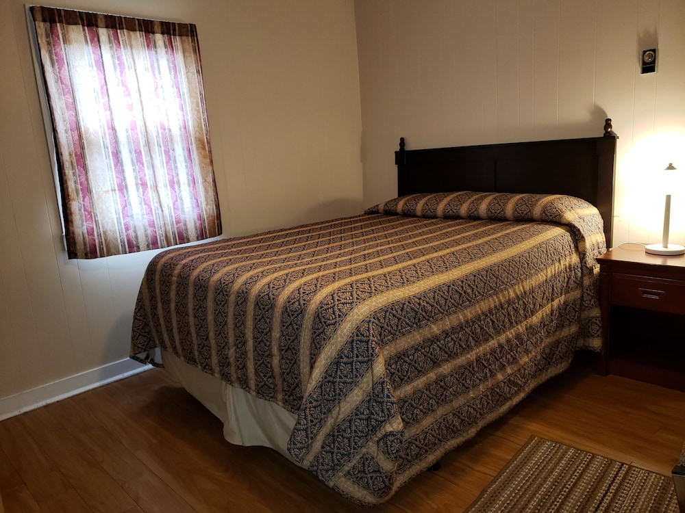 Regent Motel 6/50