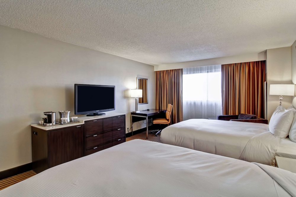 DoubleTree by Hilton Hotel Pleasanton at the Club 10/70