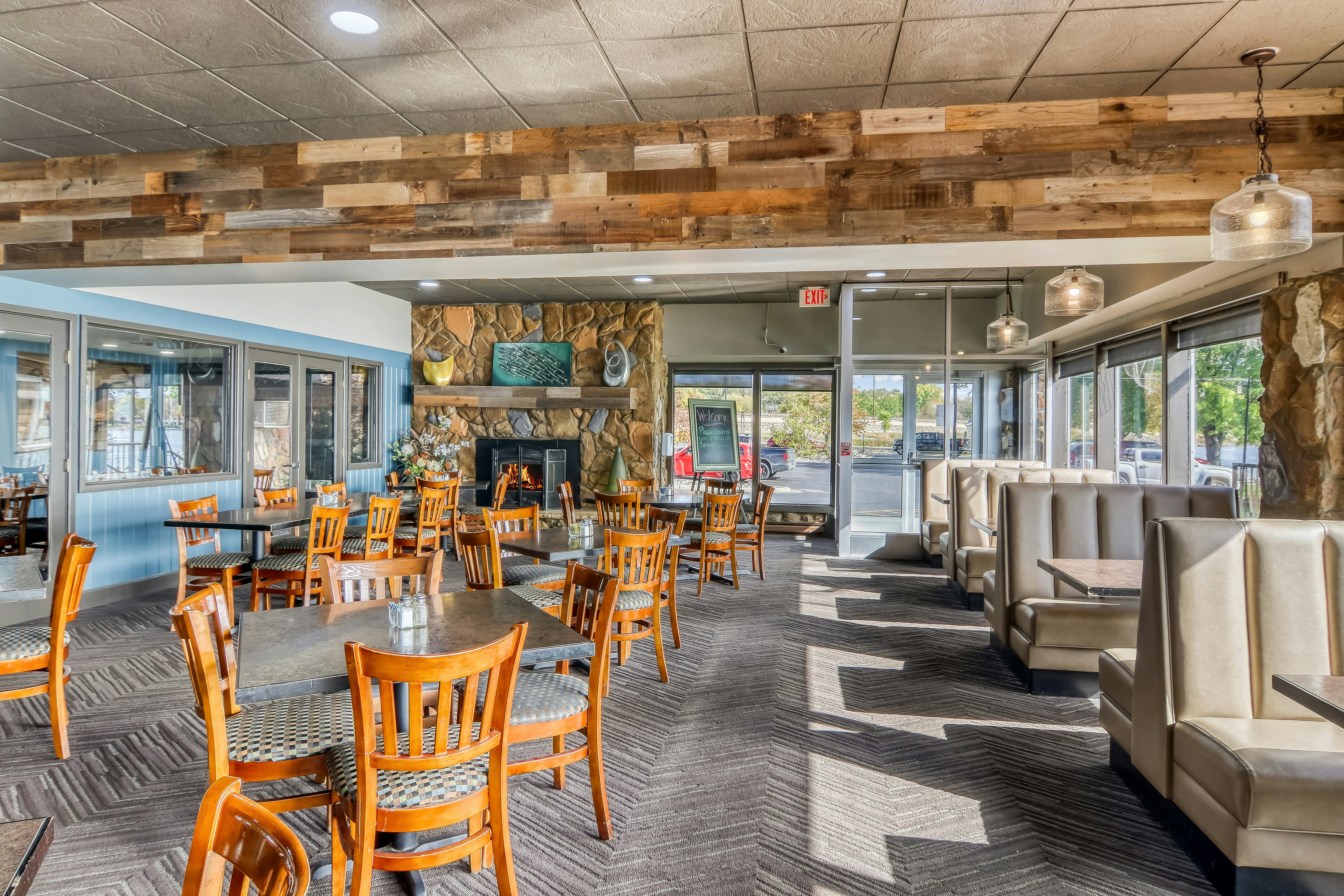 Holiday Inn Detroit Lakes 43/67