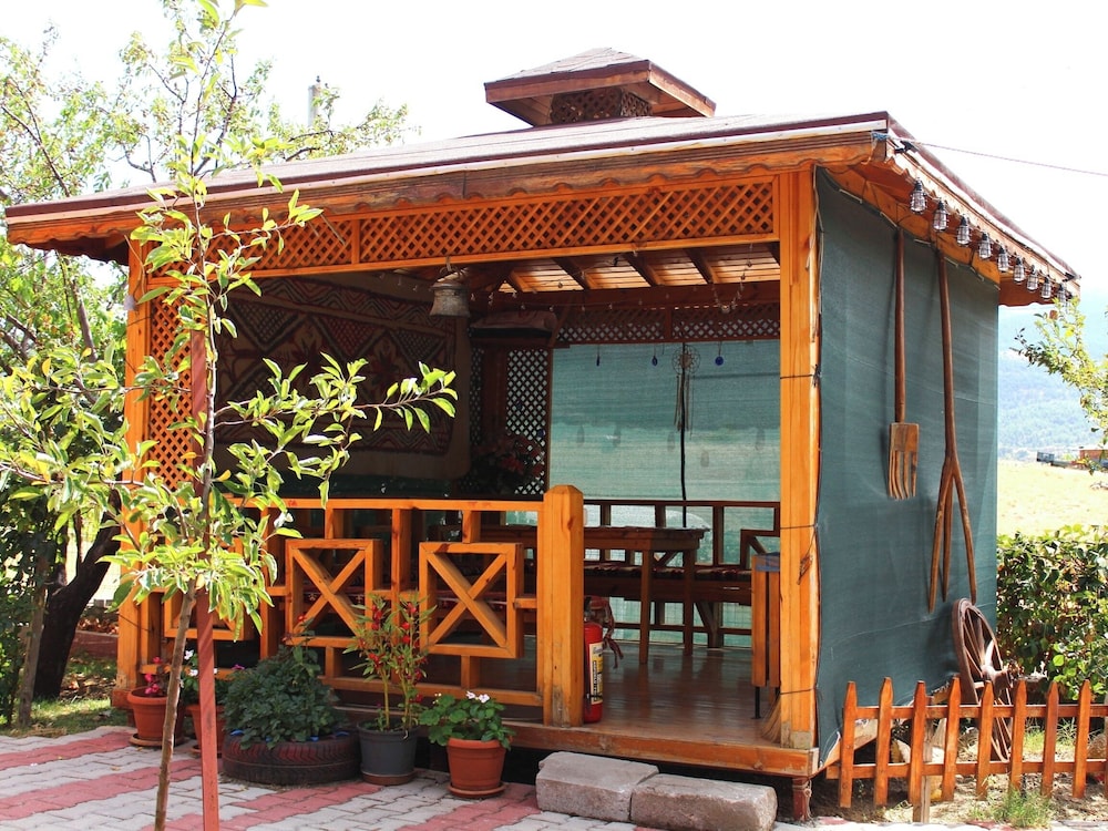 Sahan Apart ve Bungalov 1/31